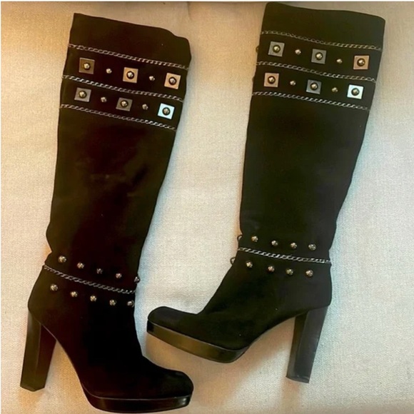 Stuart Weitzman. 9 1/2. Tall Suede Black boots with great chrome embellishments! - Picture 3 of 13